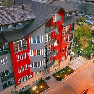 Hotel West