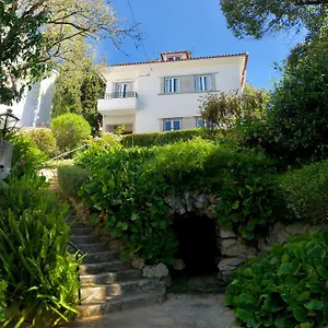 https://lanui-guest-house.hotels-lisbon-portugal.com